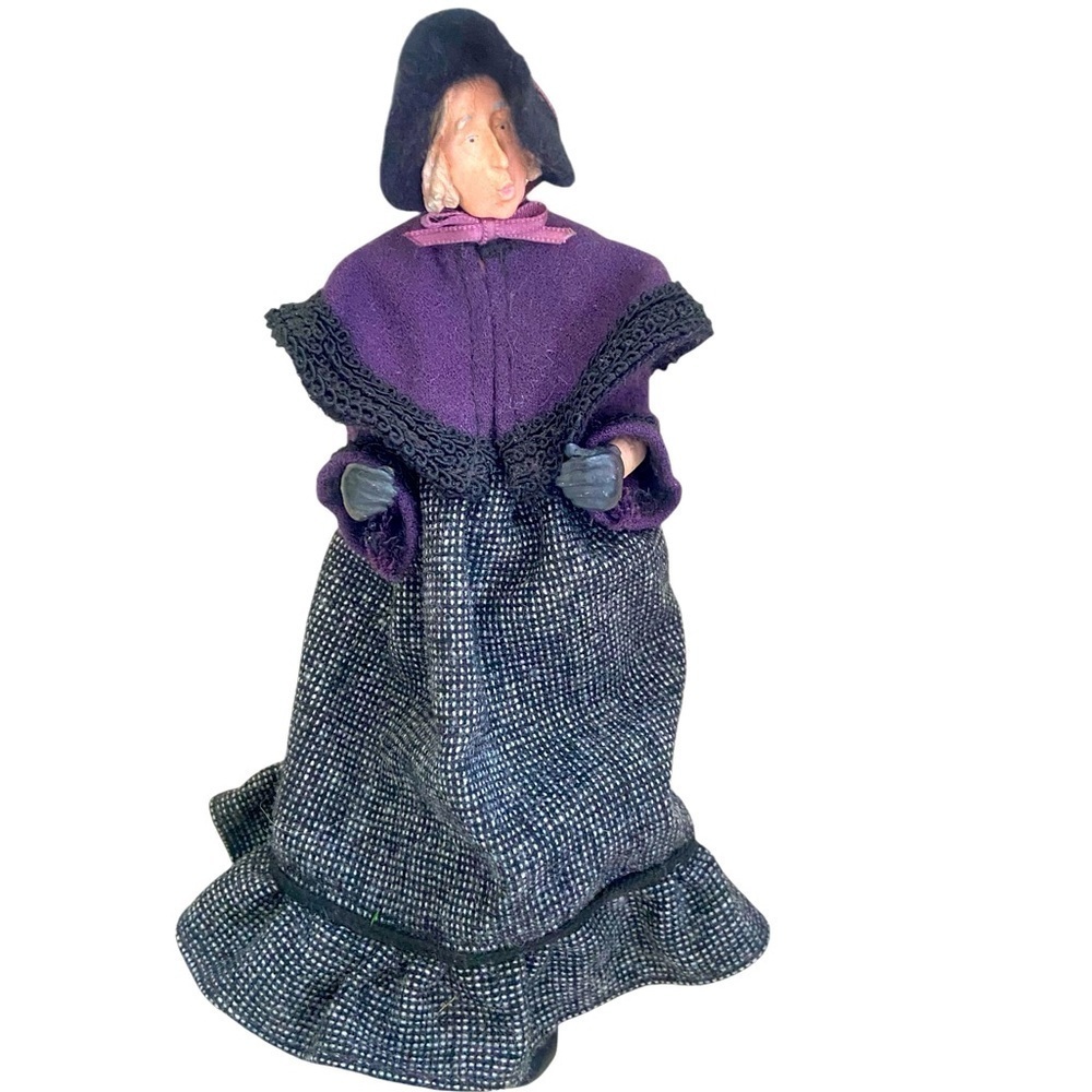 Vtg 1990 hallmark collections limited edition Victorian Carolers Viola in box